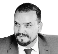 Νίκος Μποζιονέλος