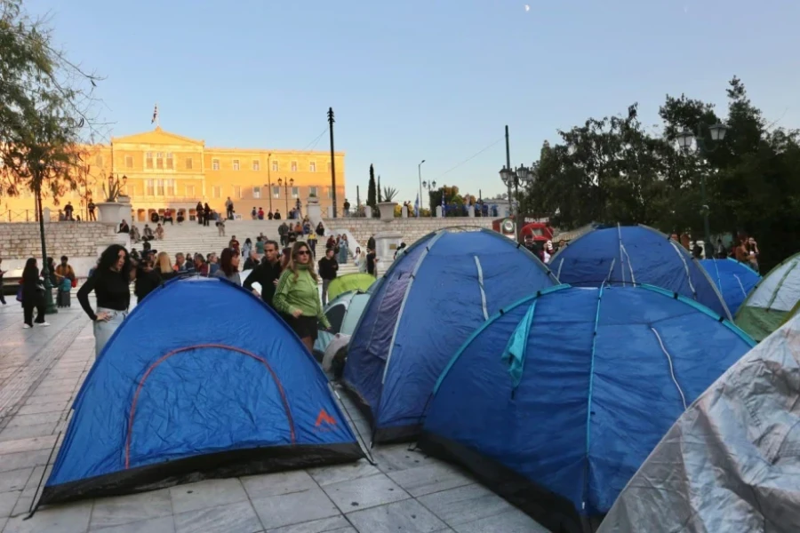 foitites-syntagma55-2.webp