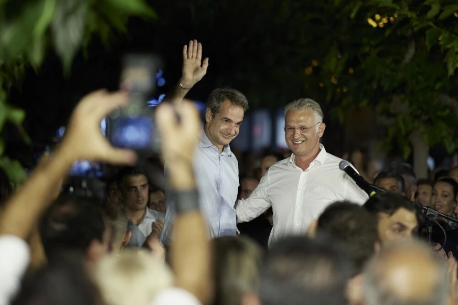 mitsotakis-ptochos.jpg