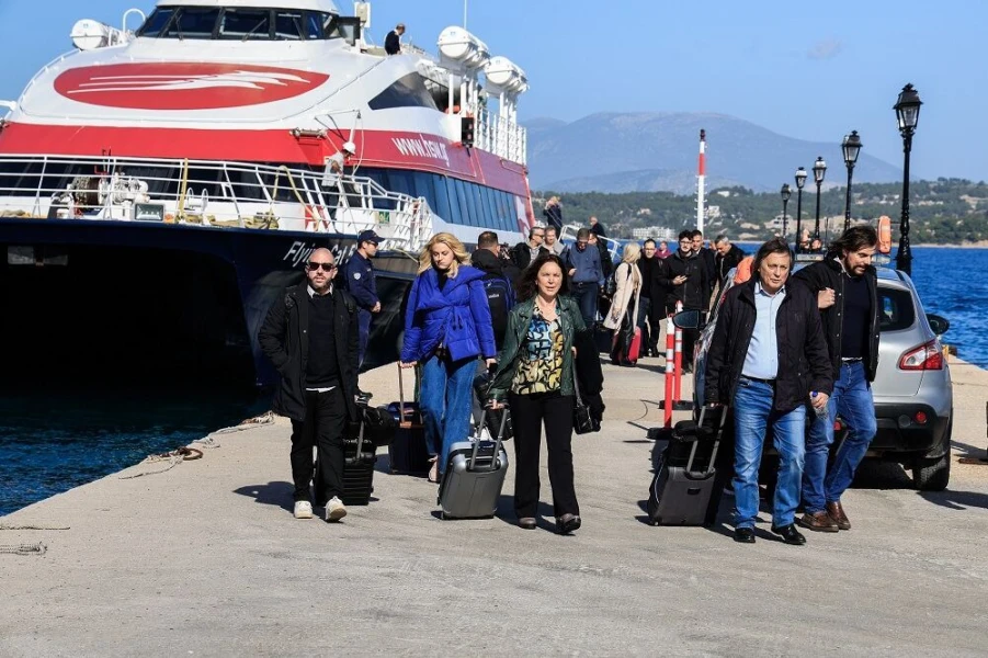 syriza-spetses-1.jpg