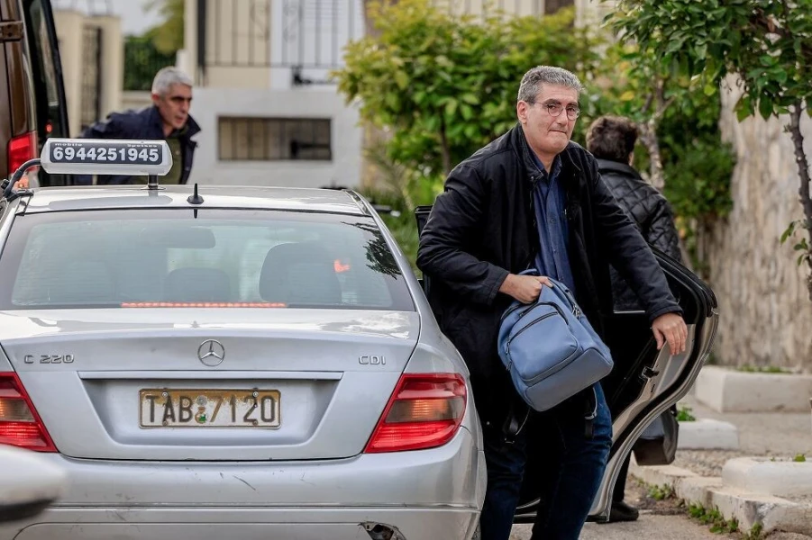 syriza-spetses-2.jpg