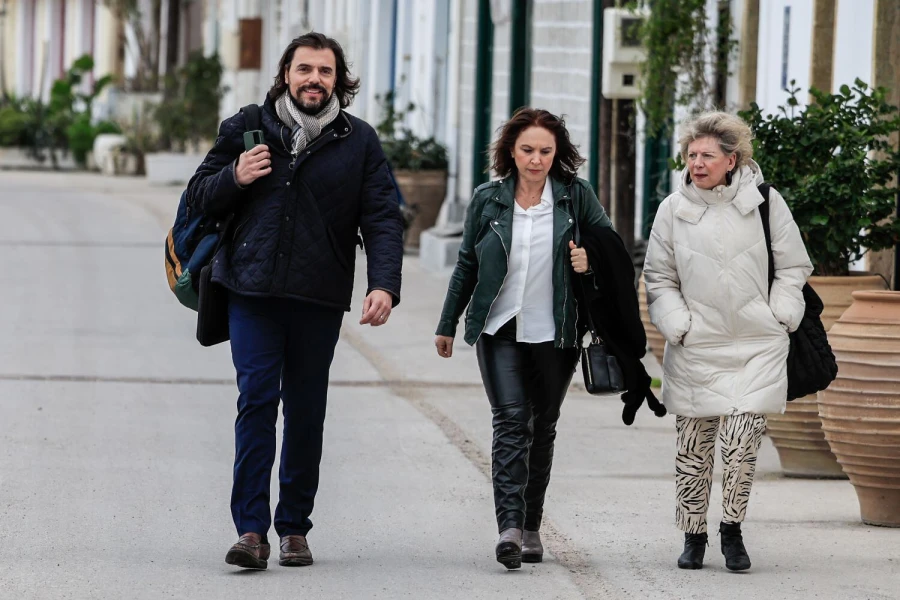 syriza-spetses2-pXuLi.jpg