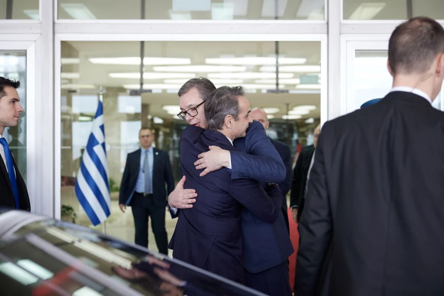 mitsotakis-servia.jpg