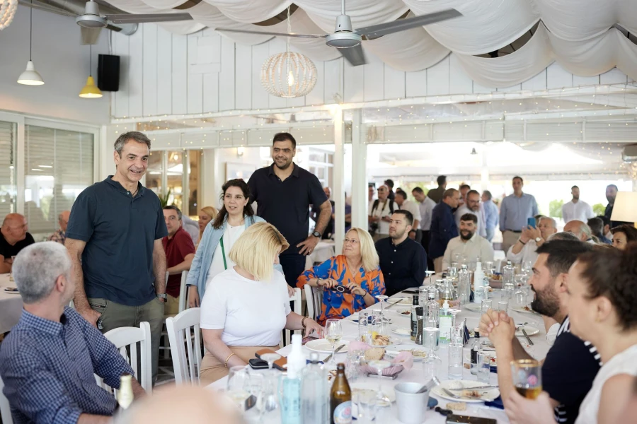 mitsotakis1.jpg