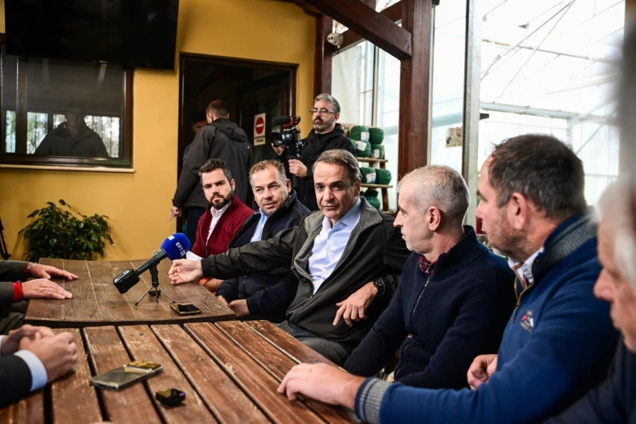 mitsotakis-fytorio3.jpg