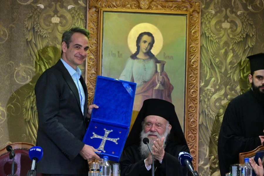 mitsotakis15.jpg