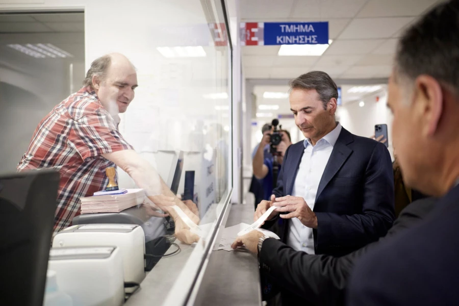 mitsotakis-epeigonta.jpg