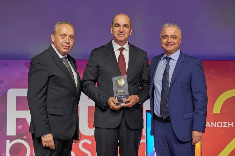 retail-manager-of-the-year-baghghelis-papalios-giannis-masoutis-lazaros-tsavdaridis.jpg
