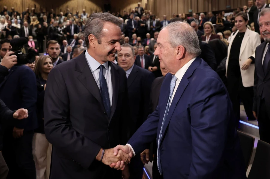 mitsotakis-karamanlis.jpg