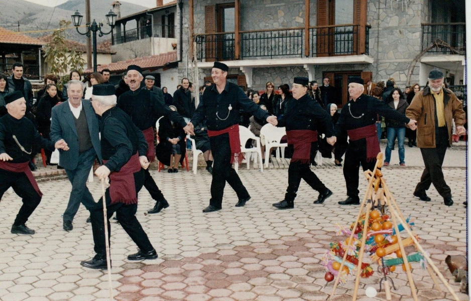 xoros-tis-gkakhelwnas.jpg