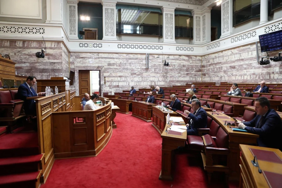 epitropi-oikonomikon-ypotheseon.jpg