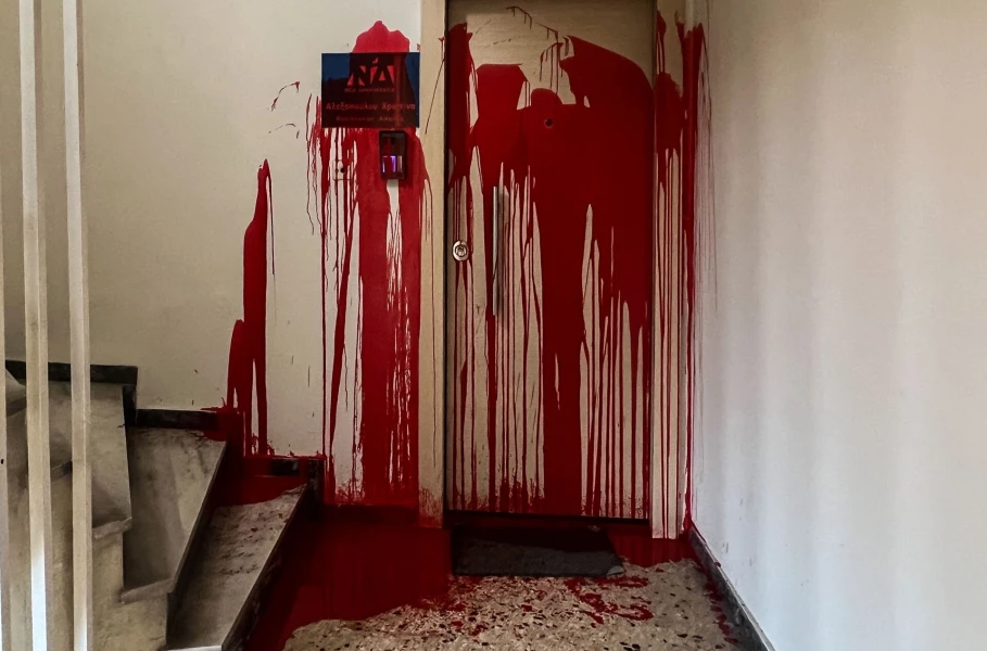 6867799.jpg