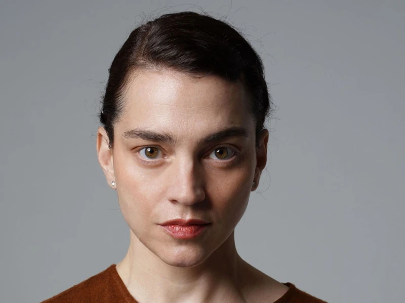 elena-meggrelh.jpg