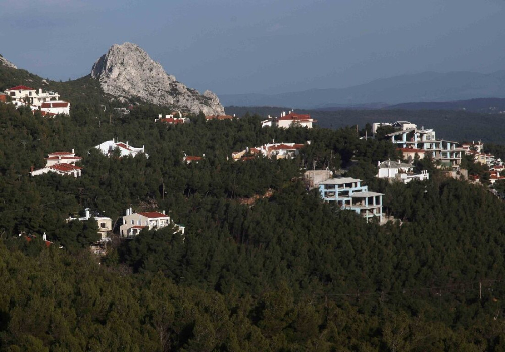 «Βόμβα» ΣτΕ για 700.000 αυθαίρετα σε δασικούς χάρτες