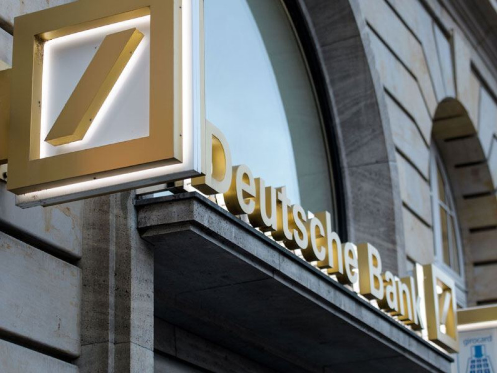 NYT: Υπό έρευνα η Deutsche Bank για πιθανά κενά ενάντια στο ξέπλυμα χρήματος