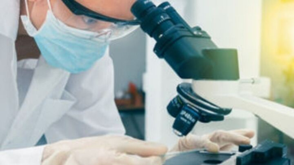 Τρώμε έως 121.000 μικροπλαστικά σωματίδια τον χρόνο!