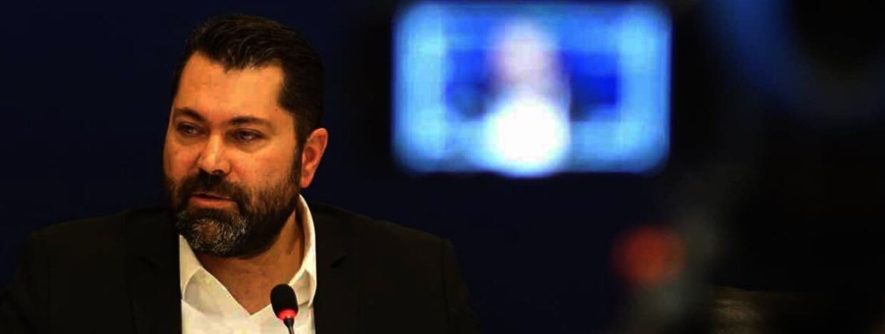 Οι σκαφάτες διακοπές του υπουργού Λευτέρη Κρέτσου