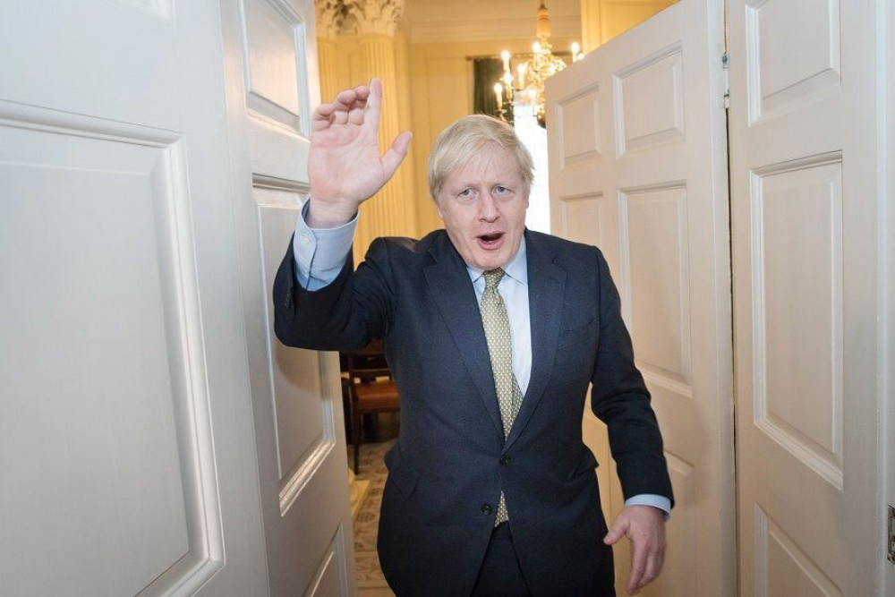 Brexit: Αντάρτικο Τζόνσον στην ΕΕ – Οργή στις Βρυξέλλες