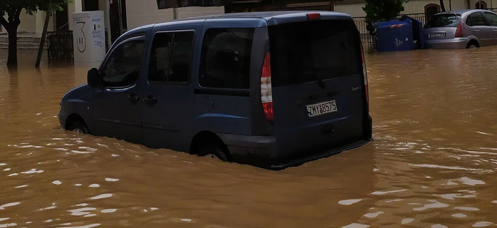 Λαμία: Εκτεταμένες καταστροφές από το πέρασμα του “Ιανού”