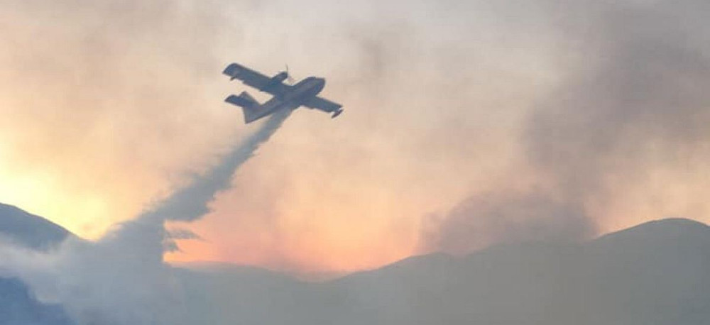 Σε ύφεση η πυρκαγιά στην Κεφαλονιά – Επέστρεψαν στα σπίτια τους οι κάτοικοι στο Καπανδρίτι