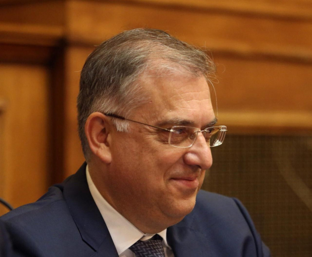 Θεοδωρικάκος: 10 εκατ. ευρώ στα δημοτικά ΚΔΑΠ – Κανένας εργαζόμενος δεν θα απολυθεί