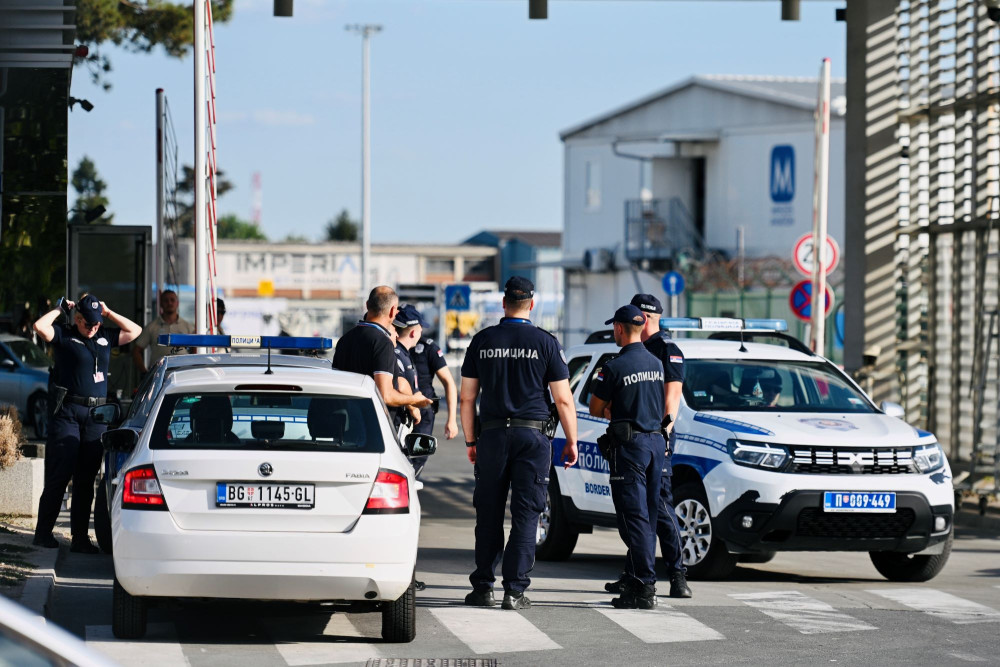 Επίθεση με μαχαίρι έξω από την ισραηλινή πρεσβεία στο Βελιγράδι - Νεκρός ο δράστης