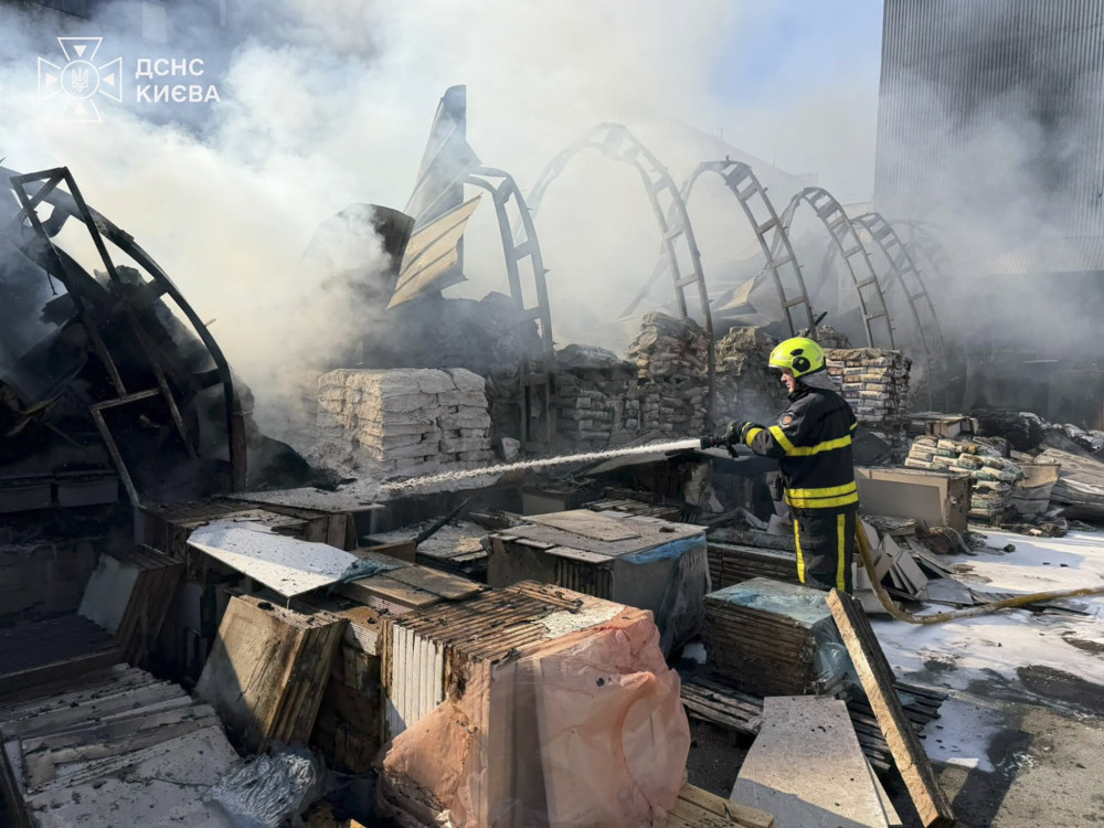 Η Ουκρανία χτύπησε το μεγαλύτερο ρωσικό διυλιστήριο που προμήθευε με καύσιμα τον στρατό (video)