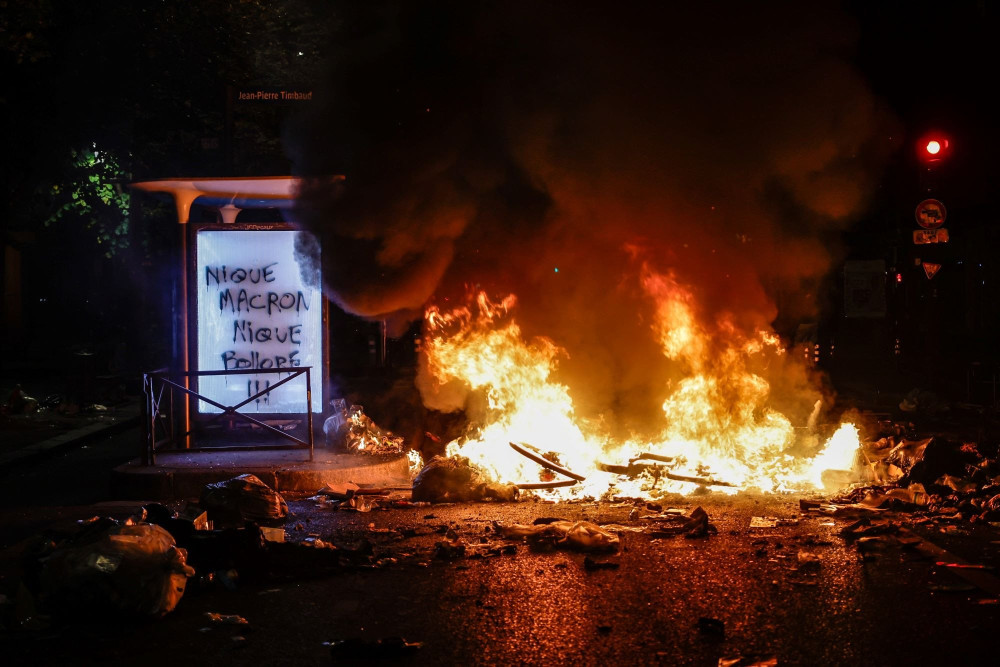 Γαλλία: στο μικροσκόπιο Ρωσία, Ιράν και Αλγερία για το ψηφιακό… μπουρλότο