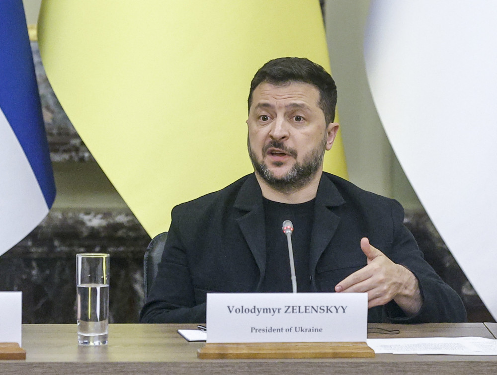 Ο Πούτιν προσφέρει εγγυήσεις ασφαλείας στον Ζελένσκι για συνομιλίες στη Μόσχα