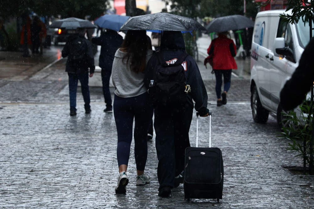 Κακοκαιρία: ήχησε το 112 σε Εύβοια, Σκύρο και Σποράδες - Ποια σχολεία θα είναι κλειστά (video)