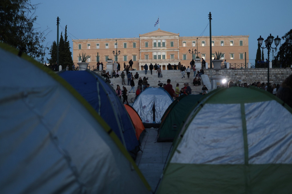 Σε επιφυλακή το κέντρο της Αθήνας ενόψει των κινητοποιήσεων - Τι ισχύει για σχολεία και συγκοινωνίες (video)