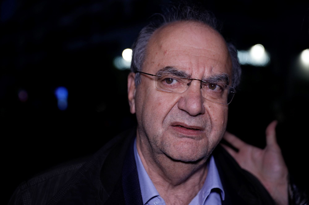 Ο Στρατούλης, οι σπασμένες βιτρίνες και το σχόλιο Βουλαρίνου (video)
