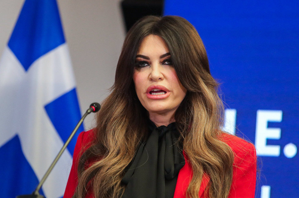 Γιατί ο Ντόναλντ Τραμπ απέπεμψε την Κίμπερλι Γκιλφόιλ - Το παρασκήνιο