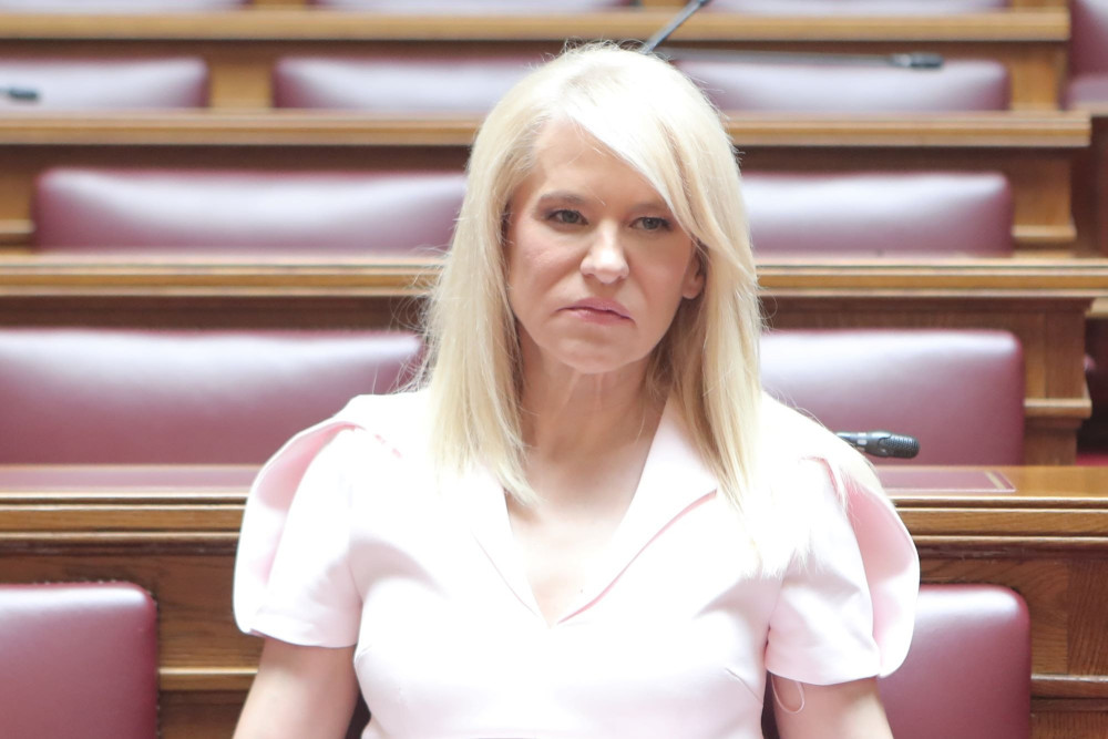 ΠΑΣΟΚ: νέες «μεταγραφές» και στο βάθος... Τζάκρη