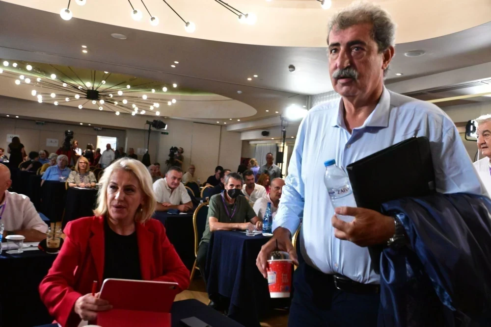 ΣΥΡΙΖΑ: Πώς Δούρου και Παπάς «την έφεραν» στον Πολάκη