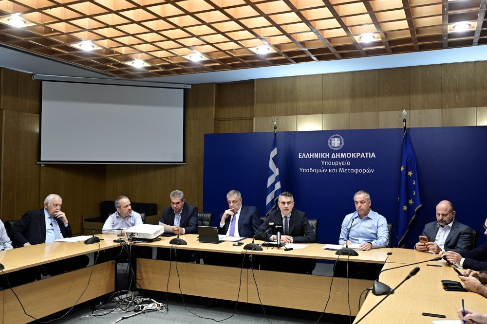 Ξεκινούν άμεσα οι αποκαταστάσεις στα κτήρια της Κυψέλης - Προτεραιότητα η ασφάλεια