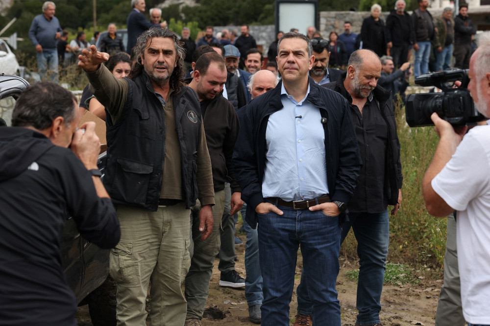 Δεν πείθει ο Τσίπρας: «ταβάνιασε» η ΕΛΑΣ, κόλλησε και η… βελόνα
