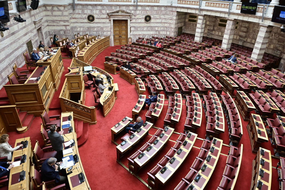 Νομοσχέδιο για το ιδιωτικό χρέος: Περισσότερη διαφάνεια και προστασία για τους οφειλέτες