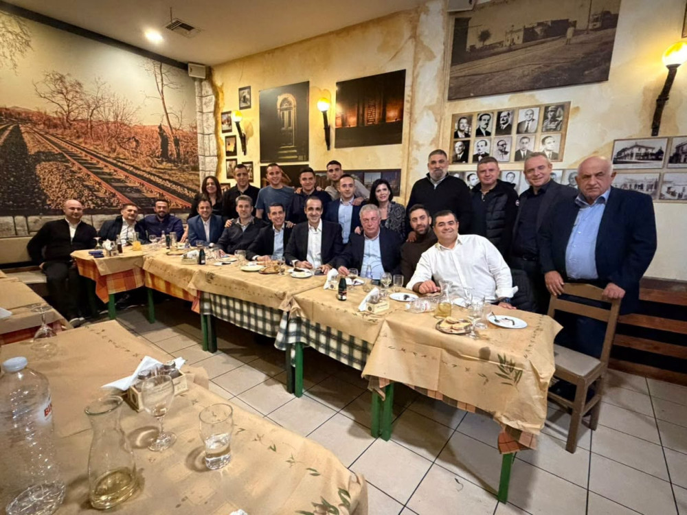 Γρηγόρης Δημητριάδης: Συνάντηση με στελέχη της ΝΔ και της ΟΝΝΕΔ στην Καλλιθέα