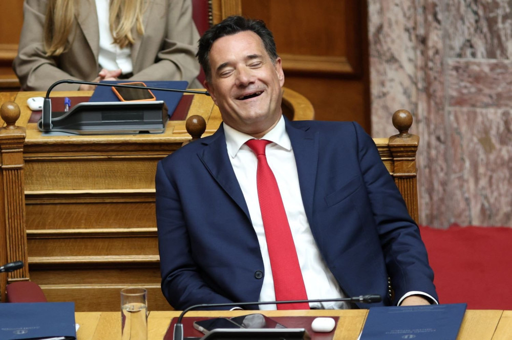 Άδωνις Γεωργιάδης: Το σύνθημα της ΔΑΠ και ο Τσίπρας των... μολότοφ