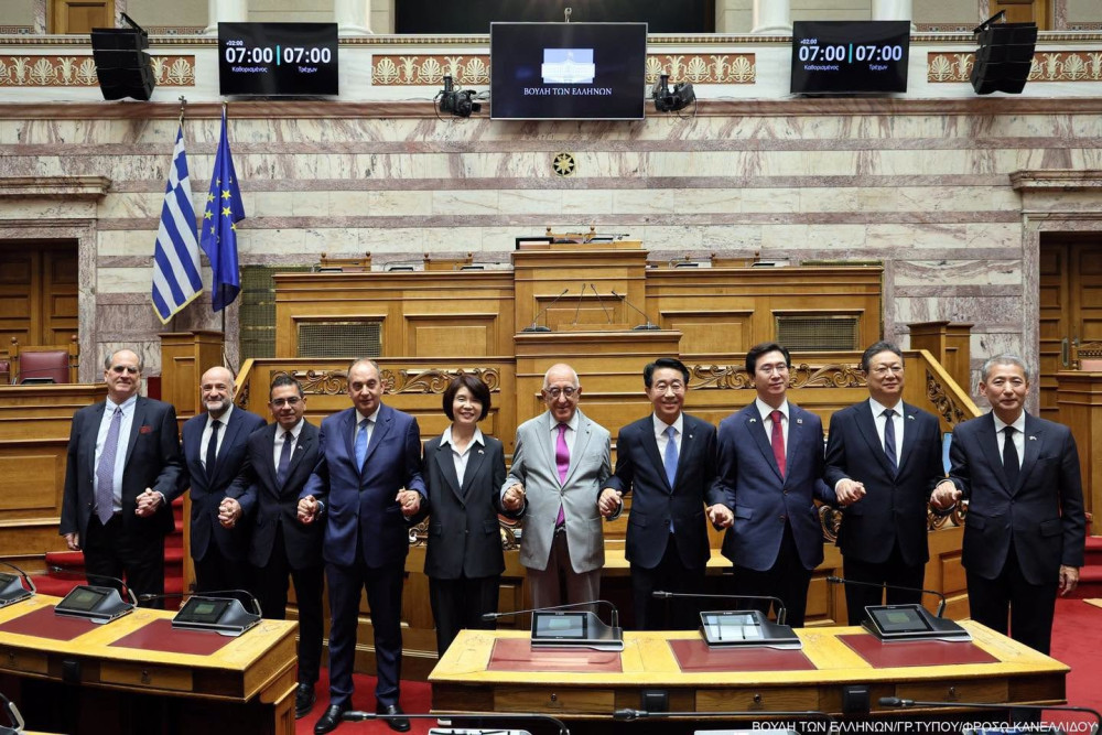 Συνάντηση Νικήτα Κακλαμάνη με τον πρόεδρο της κορεάτικης Εθνοσυνέλευσης - Μας ενώνει το αίμα 195 Ελλήνων