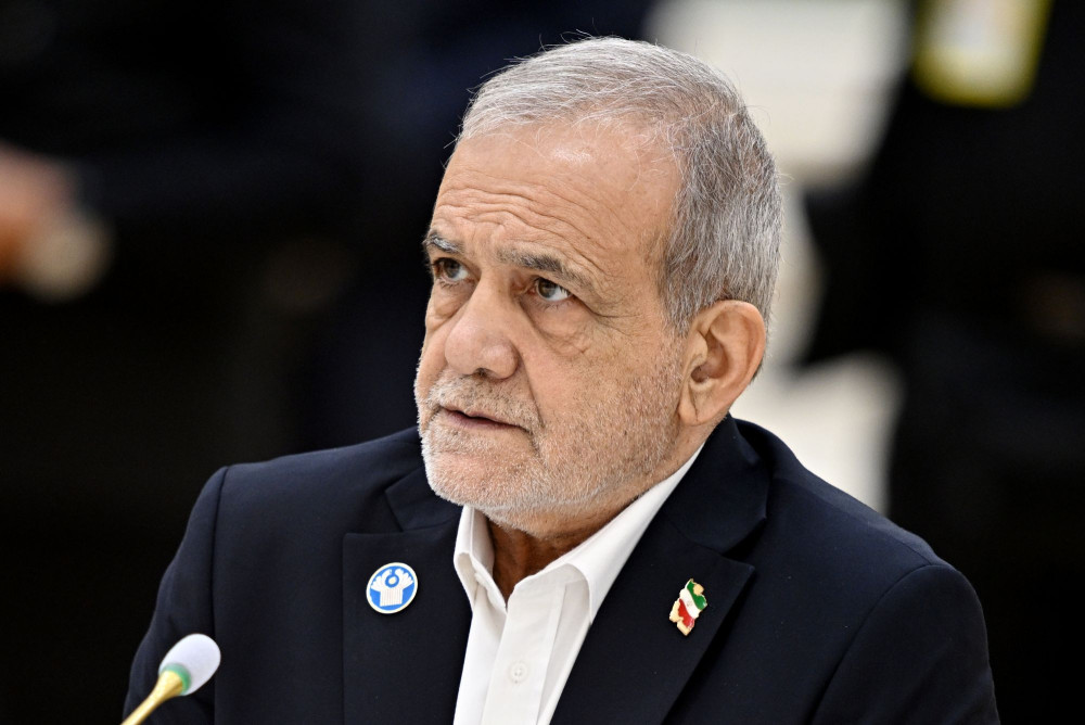 Ιράν: ο Πεζεσκιάν προτάσσει την περιφερειακή ενότητα στις συνομιλίες της Τεχεράνης