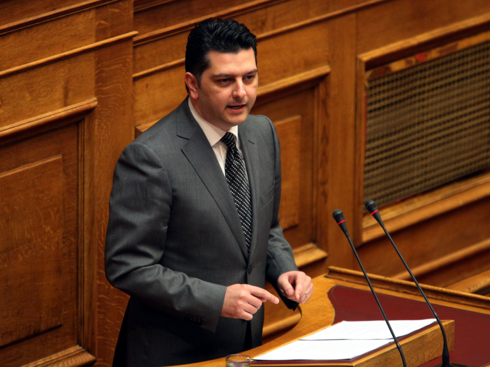 Μιχάλης Μπεκίρης: Αποχωρεί προσωρινά από το Μαξίμου - «Τα υπόλοιπα στα δικαστήρια»