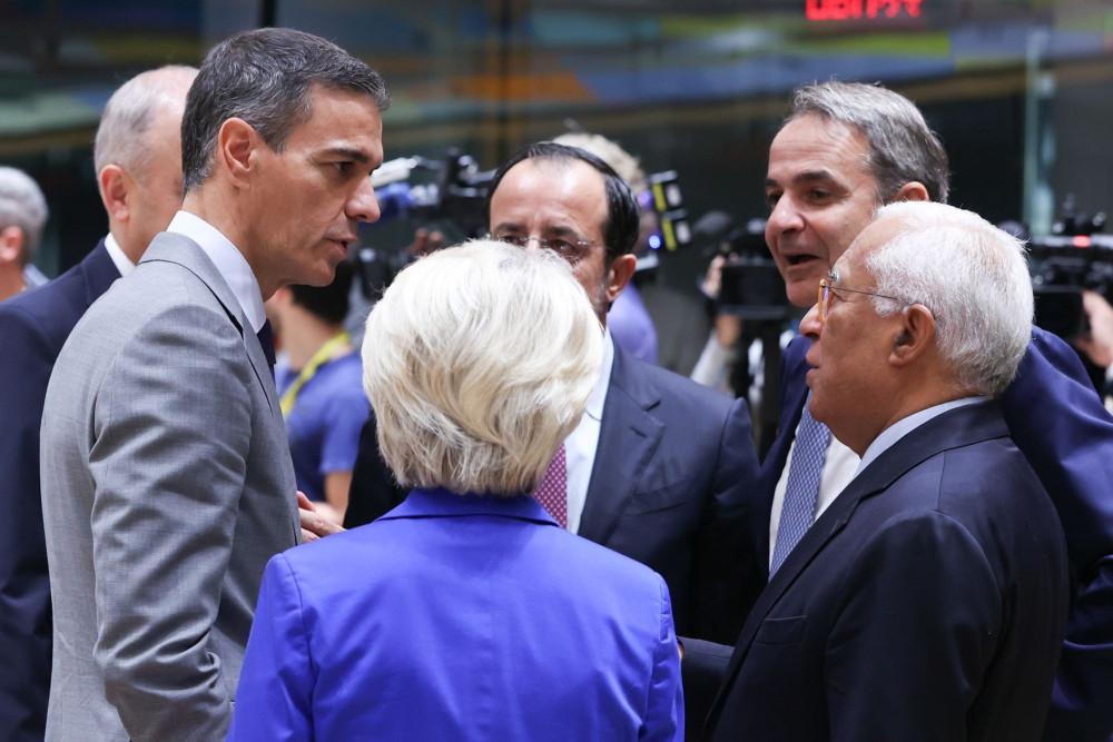 Σύνοδος ΕΕ: Σφοδρή σύγκρουση για το μεταναστευτικό