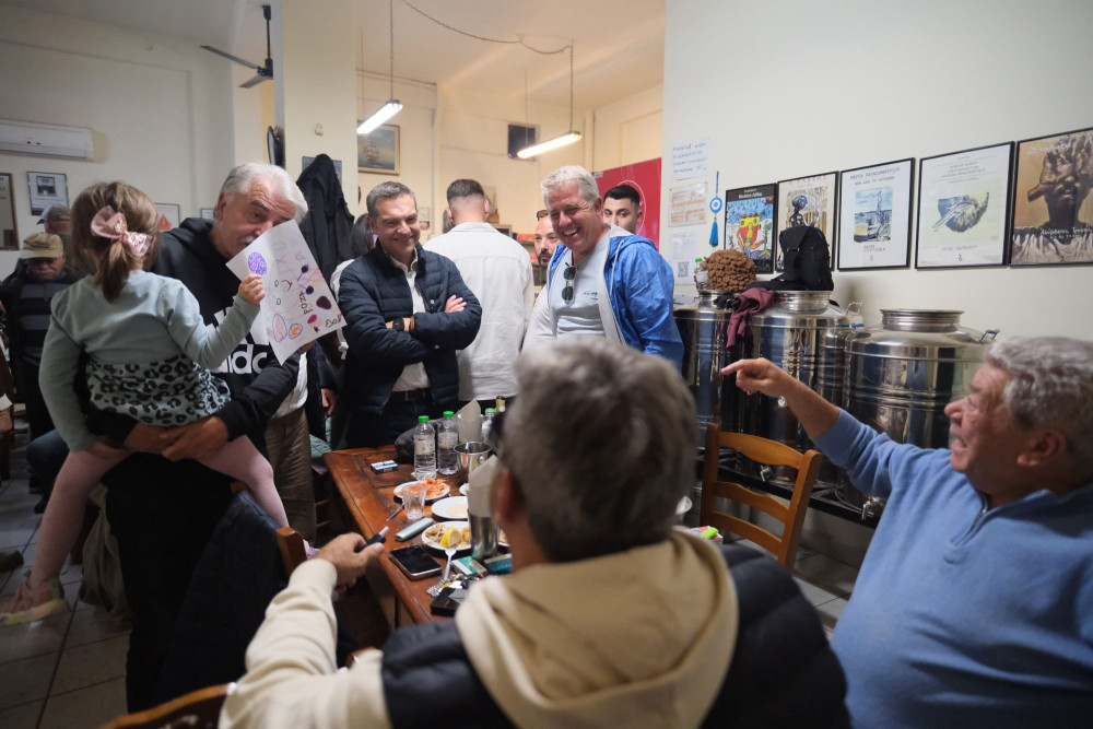Τσίπρας: Στα τσιπουράδικα του Βόλου του βρήκαν έτοιμο το Μαξίμου, αλλά τους εμπόδισε το Σύνταγμα (video)