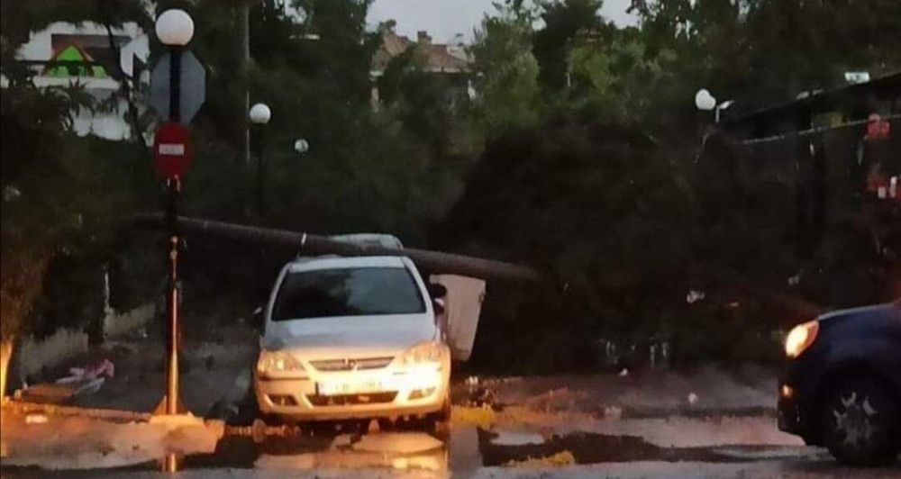 Καταστροφές από την κακοκαιρία στην Αττική – Πνίγηκαν Κεφαλονιά και Κέρκυρα
