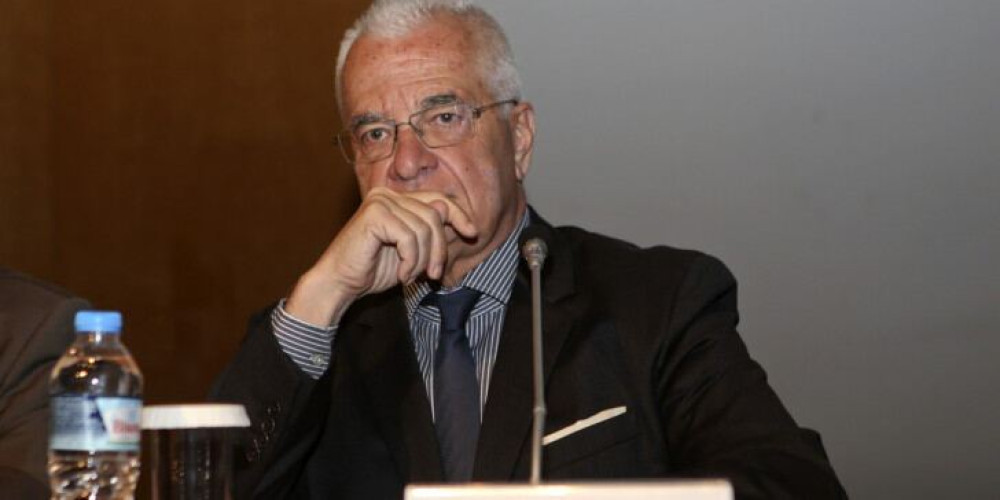 Ο Πρετεντέρης κάνει φύλλο και φτερό  τη “λίστα Παππά”!