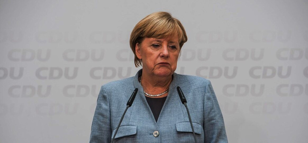Σόιμπλε κατά Μέρκελ για… υπερεξουσίες!