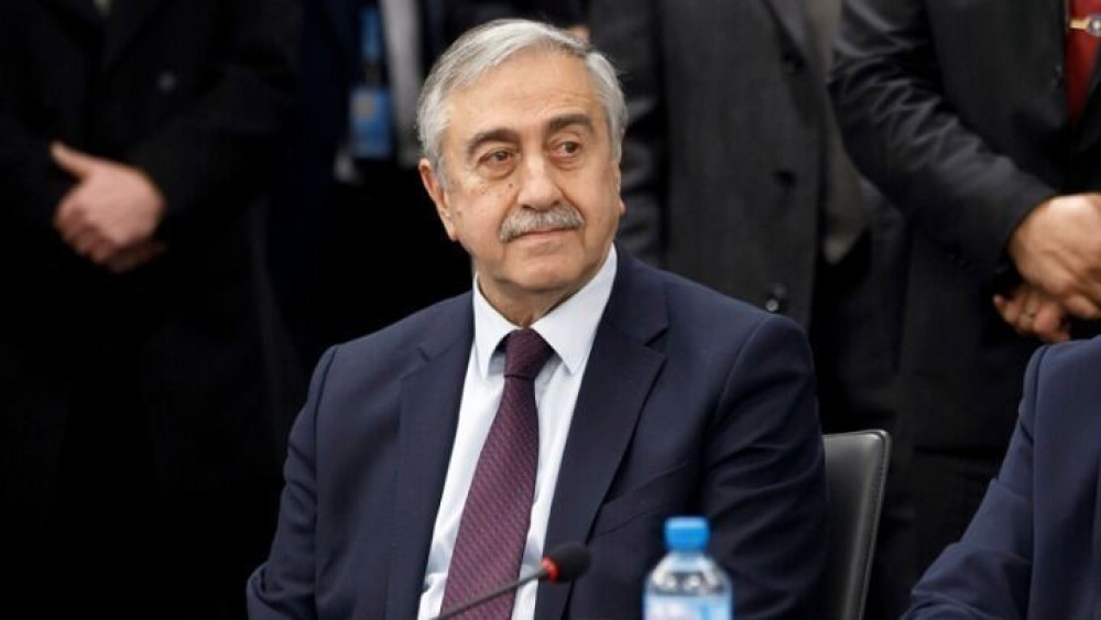 Αποσύρεται από την πολιτική ο Ακιντζί: “Οι εκλογές δεν έγιναν υπό φυσιολογικές συνθήκες”