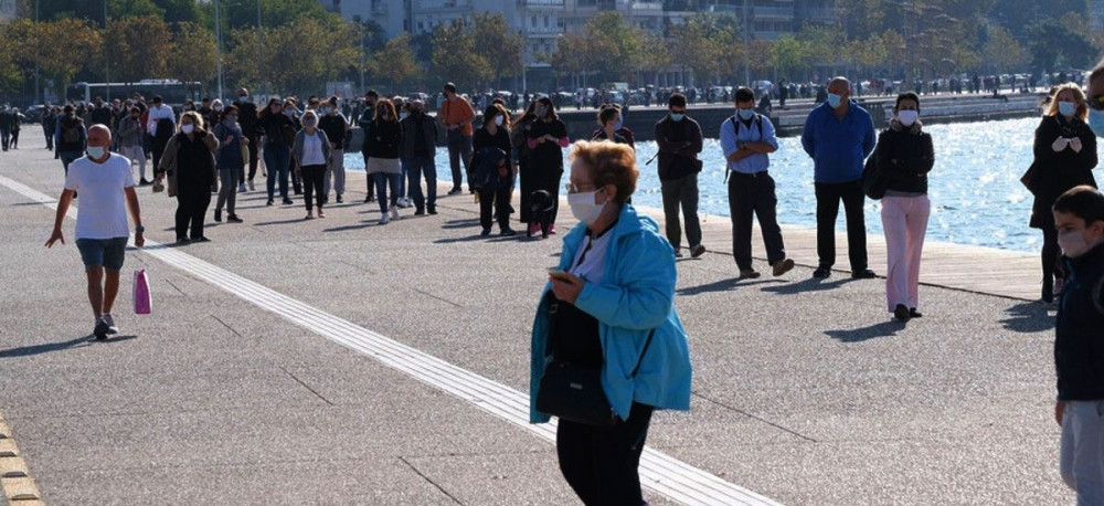 Κορωνοϊός: Μια ανάσα από το ολικό lockdown η Θεσσαλονίκη